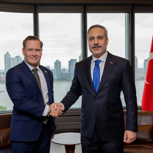 New York’ta dikkat çeken görüşme: Bakan Fidan, Waltz’ı kabul etti