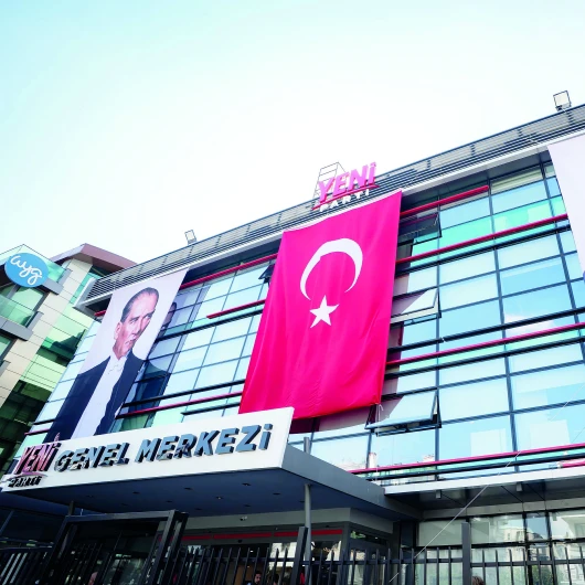 Yeni Parti’de bina tartışması