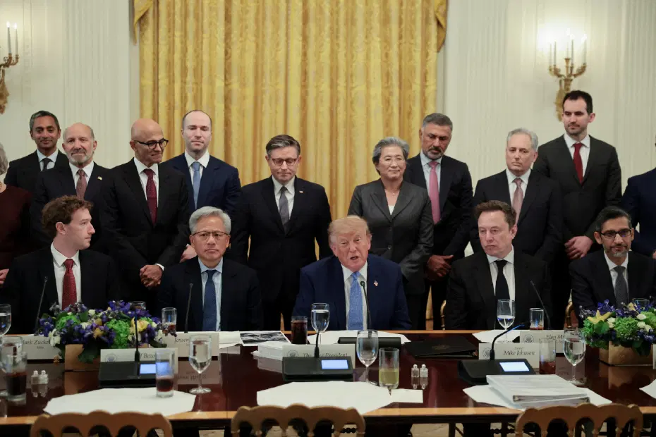 Trump, kararnameyi imzaladı. Yapay zeka “süper zeka” oldu