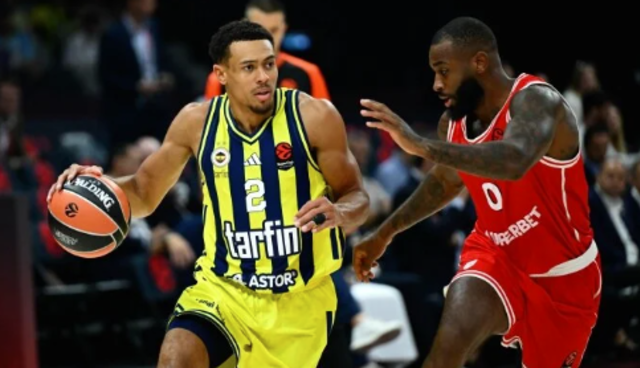 Fenerbahçe finali 2 sayıyla kaçırdı! Sarı-Lacivertliler Olympiakos’a 92-90 mağlup oldu