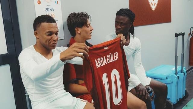 Mbappe ve Fransa Milli Takımı’ndan Arda Güler paylaşımı