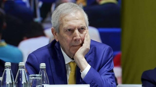 Fenerbahçe Genel Kurulu’nda Aziz Yıldırım’a tam yetki!