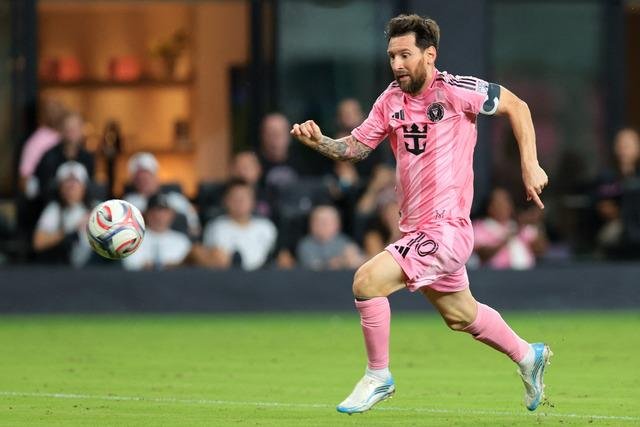 Messi’den muazzam frikik golü! ⚽️👀