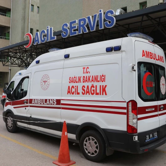 15 yaşındaki çocuk yolda tartıştığı kişiyi bıçakla öldürdü