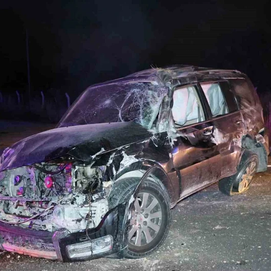 Nevşehir’de bir genç izinsiz aldığı araçla kaza yaptı: 2 yaralı