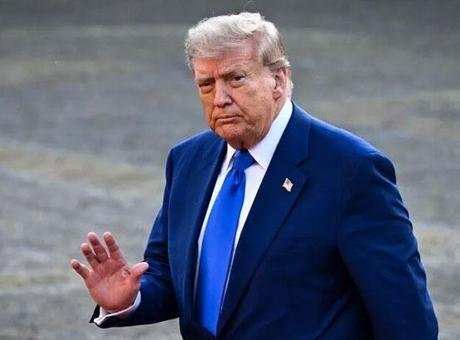 Trump: İran’a karşı sınırsız miktarda orta ve yüksek kaliteli mühimmatımız var
