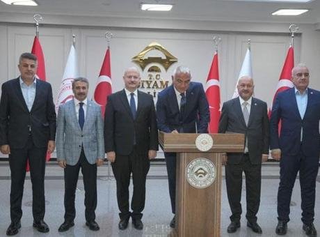 Bakan Ersoy Adıyaman’da: Kommagene’nin kadim kenti Perre’de çalışmalar sürüyor