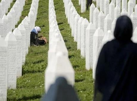 Srebrenitsa Soykırımı’ndan sağ kurtulan Jahic, CNN Türk’e konuştu! ‘Bosna Kasabı Mladiç öldü ama ruhu Sırbistan’da yaşıyor’