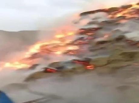 Erzurum’da şimşek çaktı 3 mahallede yangın çıktı