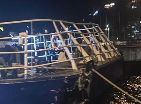 Mudanya’da İDO deniz otobüsü iskeleye çarptı