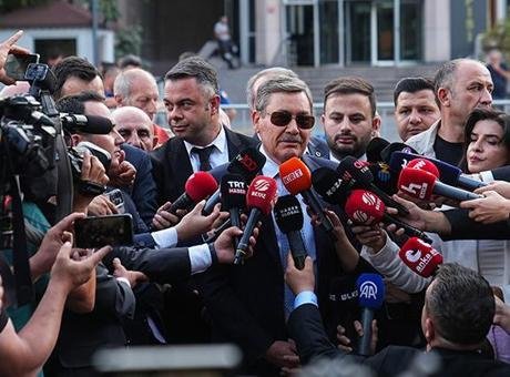 Melih Gökçek’in oğlu Ahmet Gökçek ve gelini Hülya Gökçek ifade için adliyede