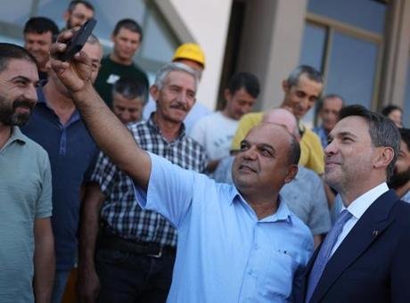 Son dakika…Bakan Bayraktar Doruk Madencilik işçilerini kabul etti: Haklı mücadelenize yanınızda olduk