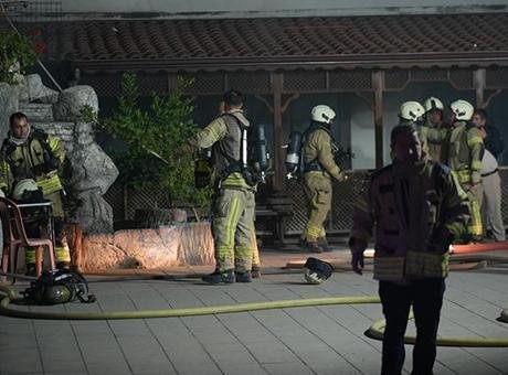 Pendik’te cami deposunda yangın