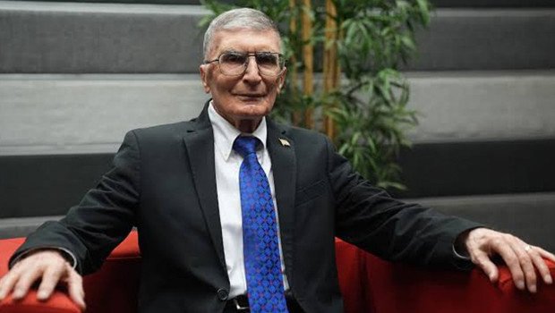 Azerbaycan’dan Aziz Sancar’a Şöhret Nişanı