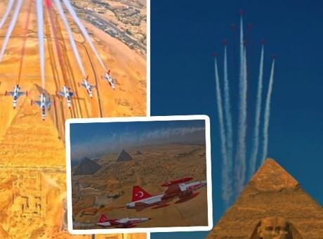 Türk Yıldızları, Mısır Piramitleri’nin üzerinde gösteri uçuşu yaptı