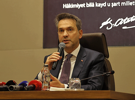 Bakan Bayraktar: Elektrikte yüzde 65 yerliliğe ulaşmış durumdayız