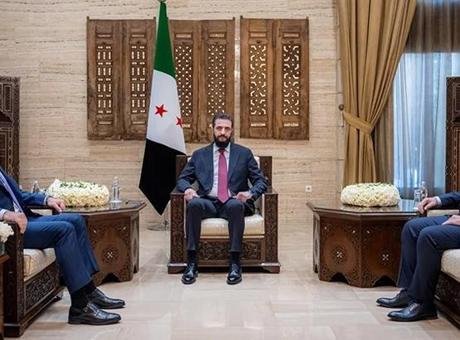 Dışişleri Bakanı Hakan Fidan, Suriye Cumhurbaşkanı Şara tarafından kabul edildi