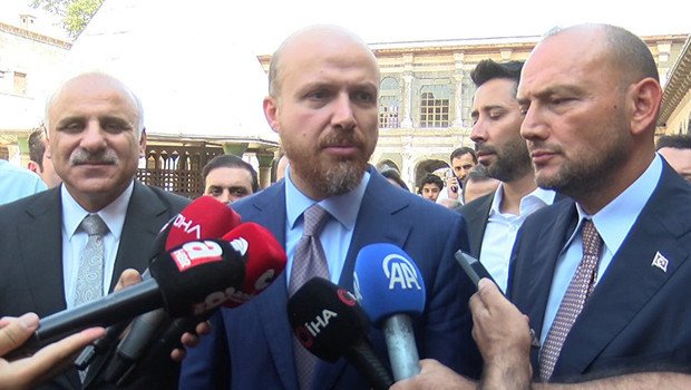 Bilal Erdoğan: Herkesin elini, taşın altına koyması lazım