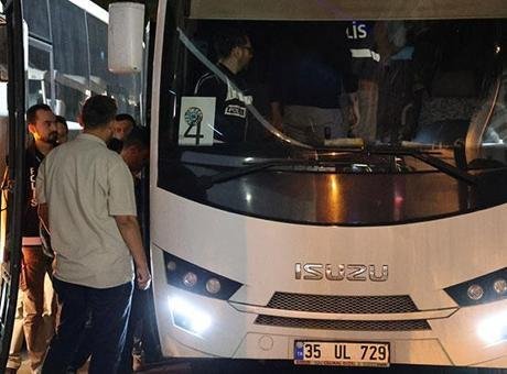 Seferihisar Belediyesi’nde ‘rüşvet’ soruşturması: 47 şüpheli adliye sevk edildi
