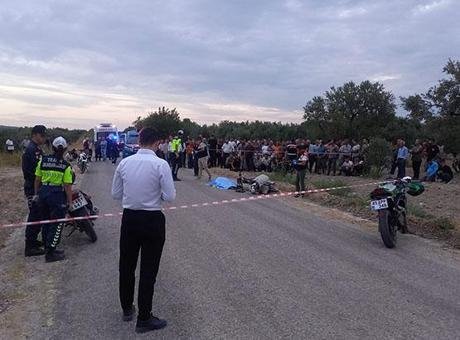 Manisa’da feci kaza! Kamyonetle çarpışan motosikletin sürücüsü Doğan Güleç hayatını kaybetti