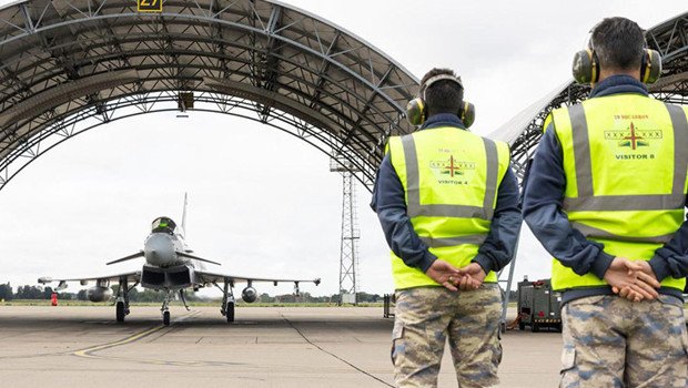 MSB’den ‘Eurofighter’ açıklaması: İngiltere’deki uçak bakım tesisleri incelendi