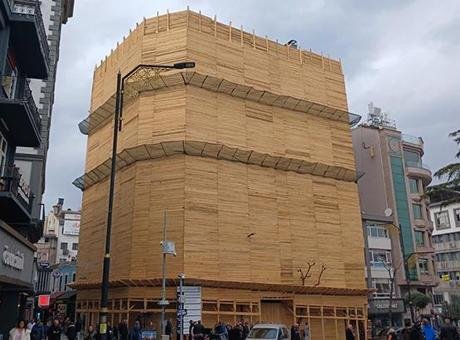 Trabzon’da 8 ay sonra milyonluk kaplama söküldü! Merak edilen bina ortaya çıktı
