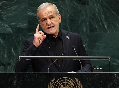 Son Dakika! İran Cumhurbaşkanı Pezeşkiyan BM kürsüsünde: Asla diz çökmeyeceğiz