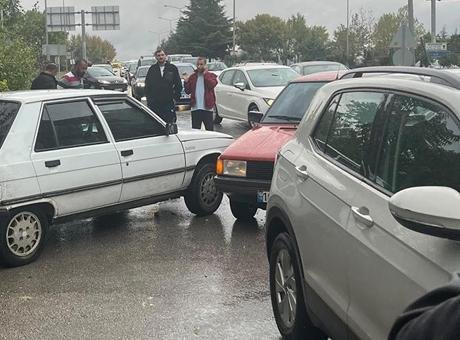 Bursa İnegöl’de zincirleme kaza: 2 yaralı