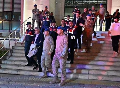 Kırıkkale’nin Yahşihan Belediyesine yönelik yolsuzluk operasyonunda 15 şüpheli tutuklandı