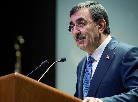 Cumhurbaşkanı Yardımcısı Yılmaz, ’10. Sporun Devleri Buluşuyor Ödül Töreni’nde konuştu
