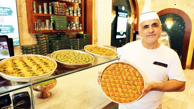 ABD’ye eğitime gitti baklava ustası oldu