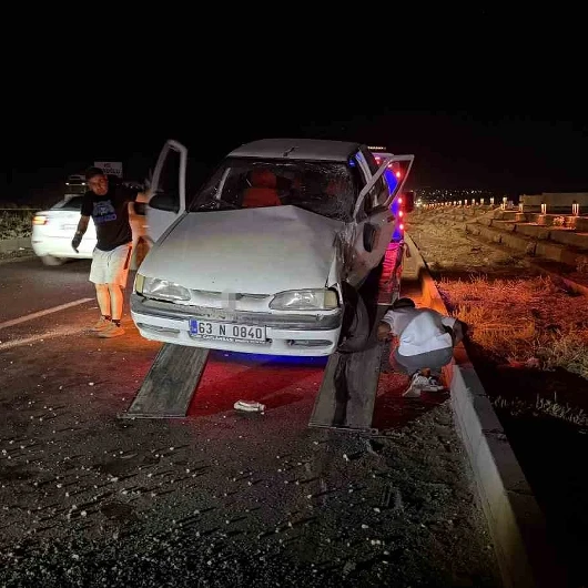 Şanlıurfa’da iki araç çarpıştı: İki kişi yaralandı