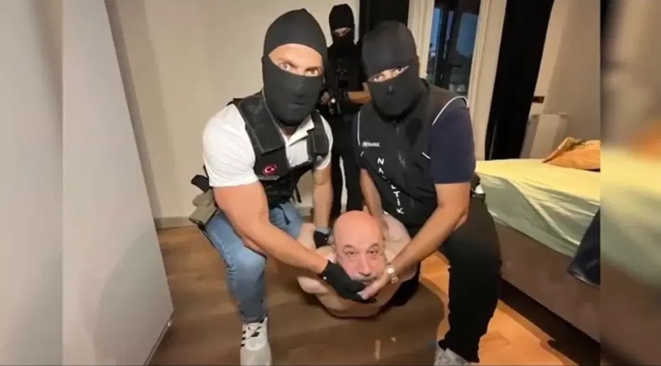 Bakan Gürlek açıkladı. 2017’den beri aranan uyuşturucu baronu yakalandı