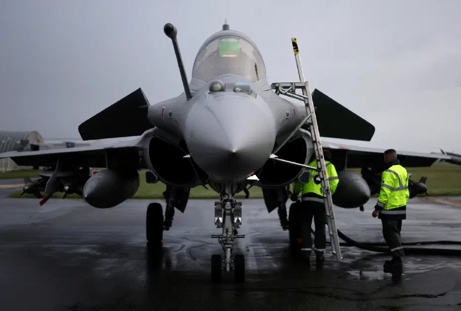 Almanya’daki Spangdahlem ABD Hava Üssü’nden kalkan bir F-16 düştü