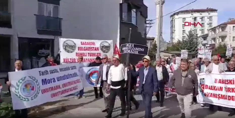 Edirne’de, Mora katliamının 205’inci yılında Yunanistan Konsolosluğuna siyah çelenk bırakıldı