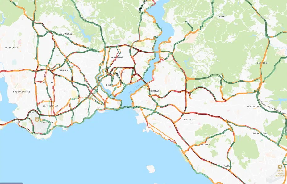 İstanbul’da sağanak sonrası trafik kilitlendi