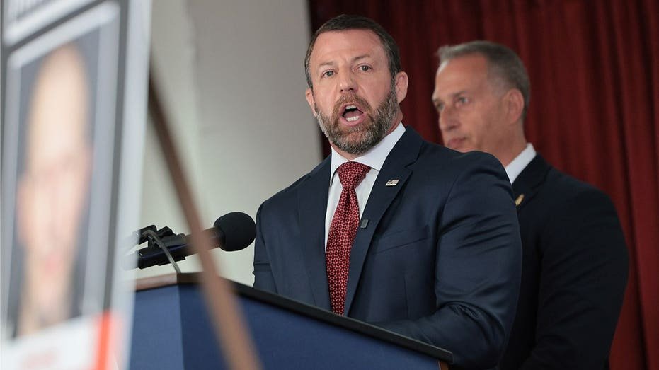 DHS secretary bashes New York leadership after announcing thousands of arrests in sweeping operation