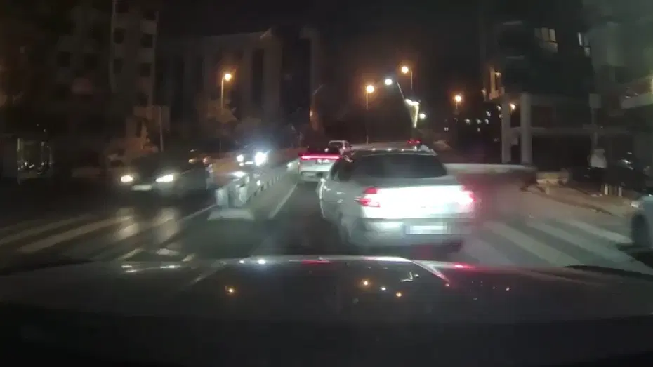 Makas atarak trafiği tehlikeye düşüren sürücüye 90 bin lira ceza