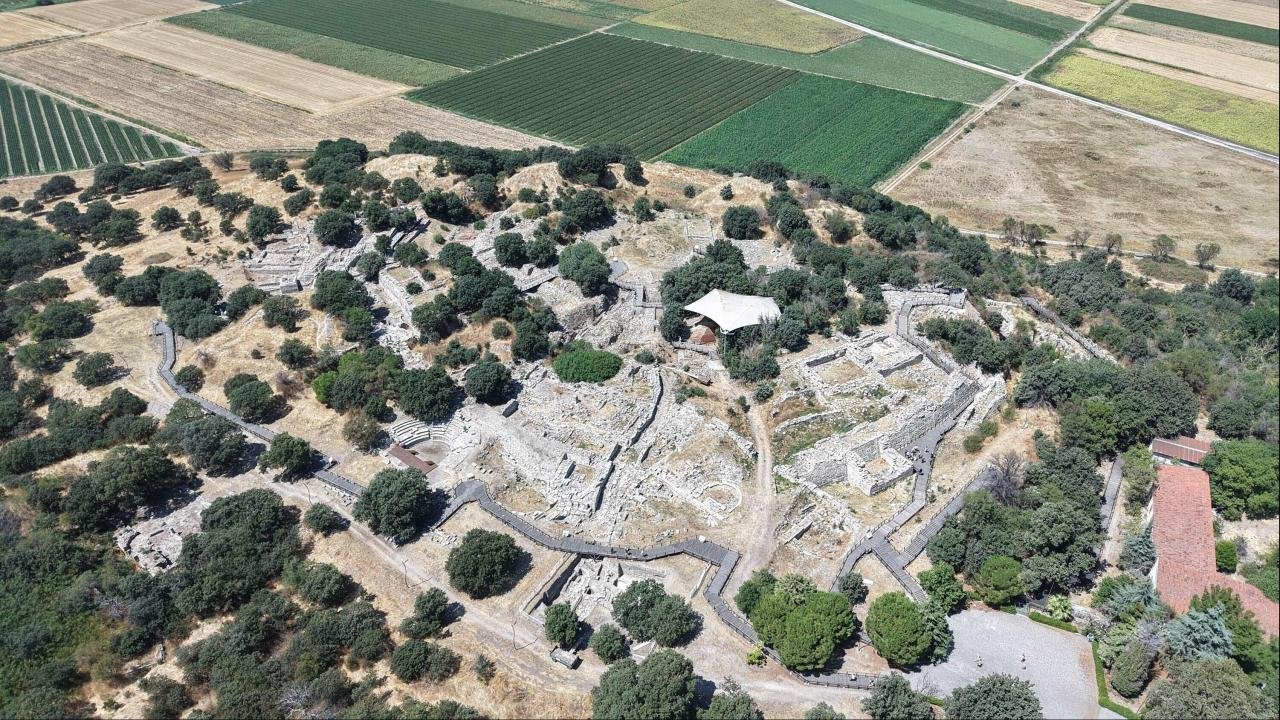 Troya Antik Kenti’nde 2 bin 800 yıllık agora gün yüzüne çıkıyor