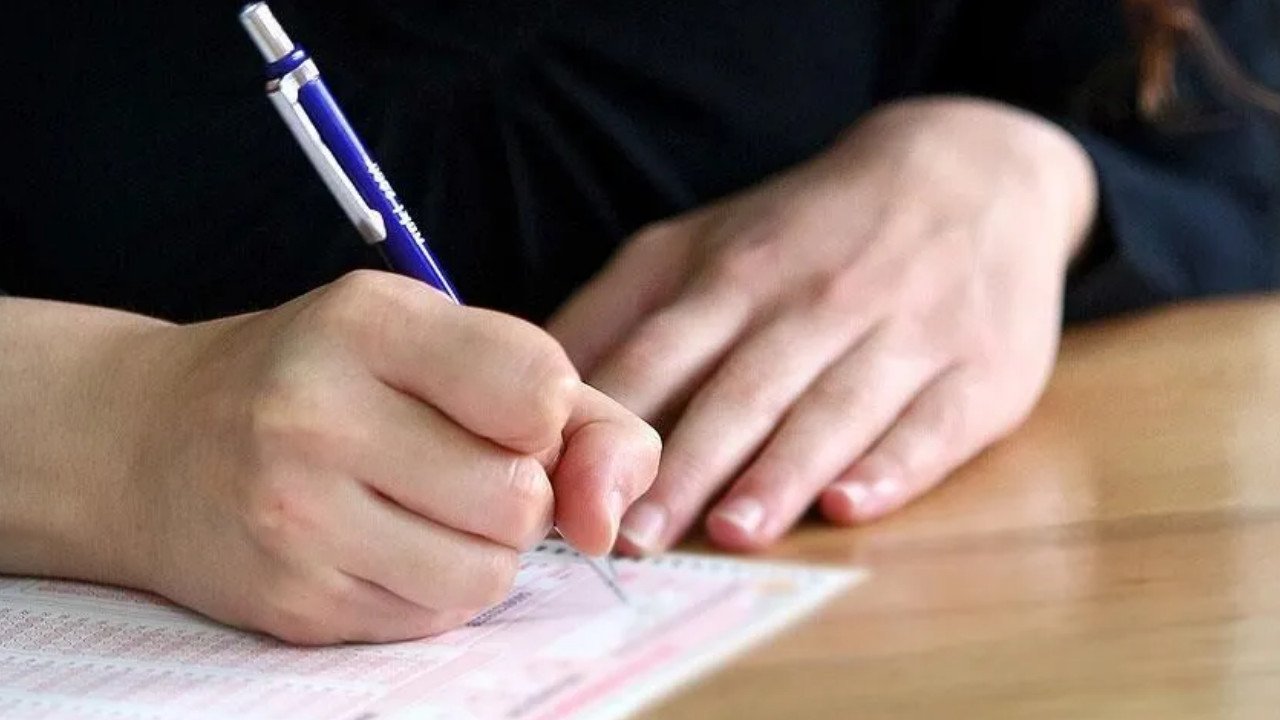 MEB AÖL kayıt ve kayıt yenileme son gün ne zaman, ücret ne kadar? AÖL kayıt nasıl yapılır?