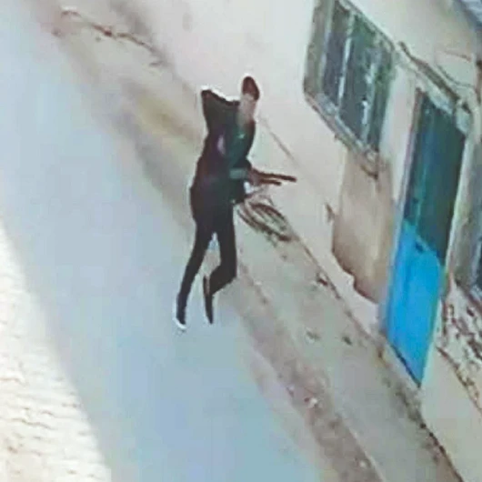 Okul yolunda dehşet: Üçü ağır 11 öğrenci yaralandı