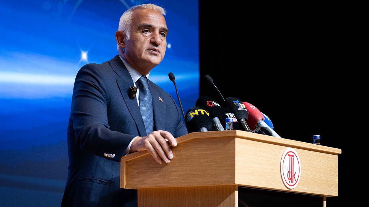 Bakan Ersoy: Türkçemizi korumak hepimizin görevi