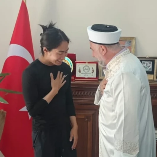 Mardin’e gezmeye gelen Güney Koreli turist Müslüman oldu: ‘Abdullah’ ismini aldı