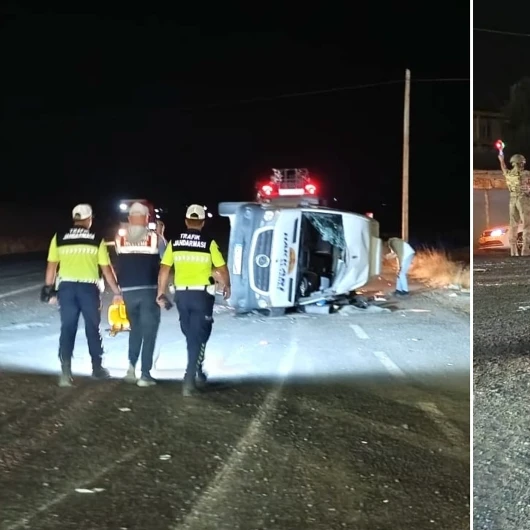 Van’da minibüsle kamyonun çarpıştığı kazada 13 kişi yaralandı