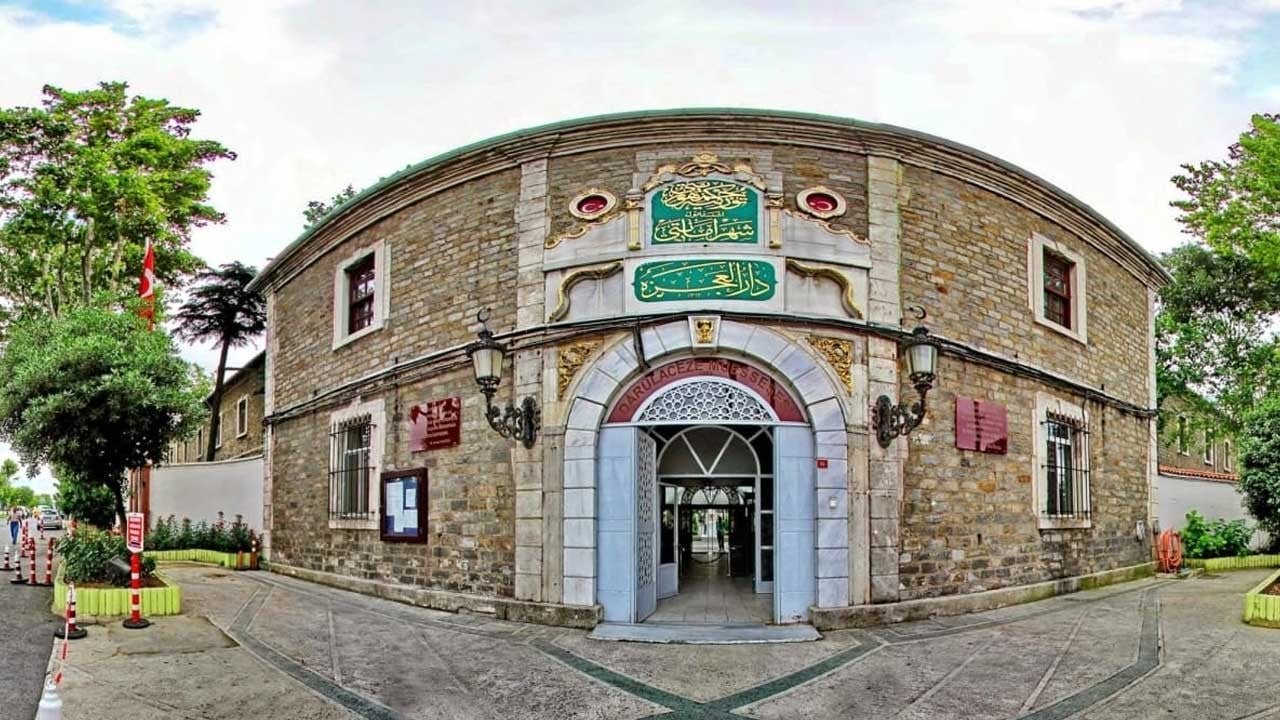 Darülaceze’den anlamlı model