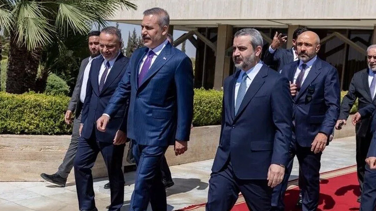 Bakan Fidan’dan Suriye mesajı: Yanında olmayı sürdüreceğiz
