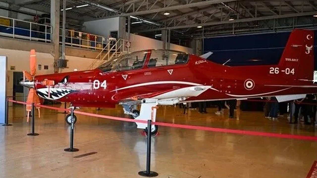 Azerbaycan’a HÜRKUŞ-II ihracatı: 14 uçak için imzalar atıldı