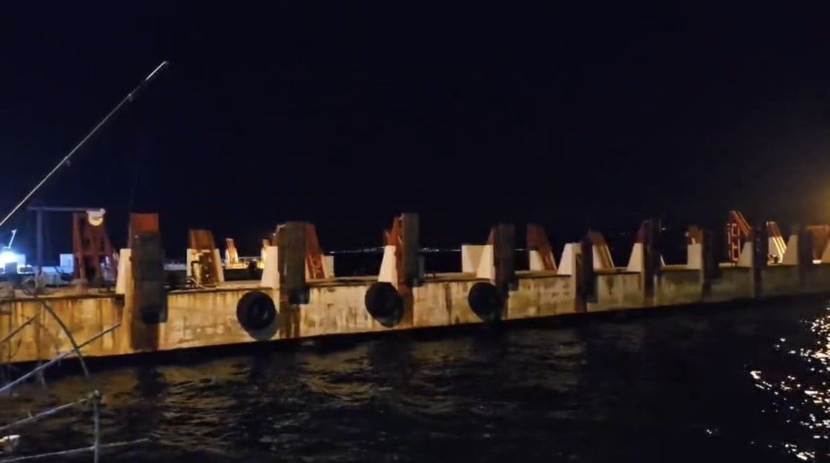 İDO deniz otobüsü Mudanya İskelesi’ne çarptı! Panik anları kamerada