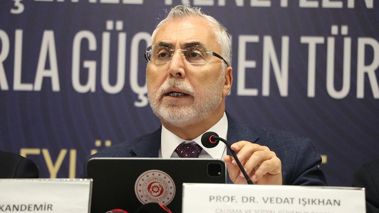 Çalışma Bakanı Işıkhan: 2,1 milyon ilave istihdam hedefliyoruz
