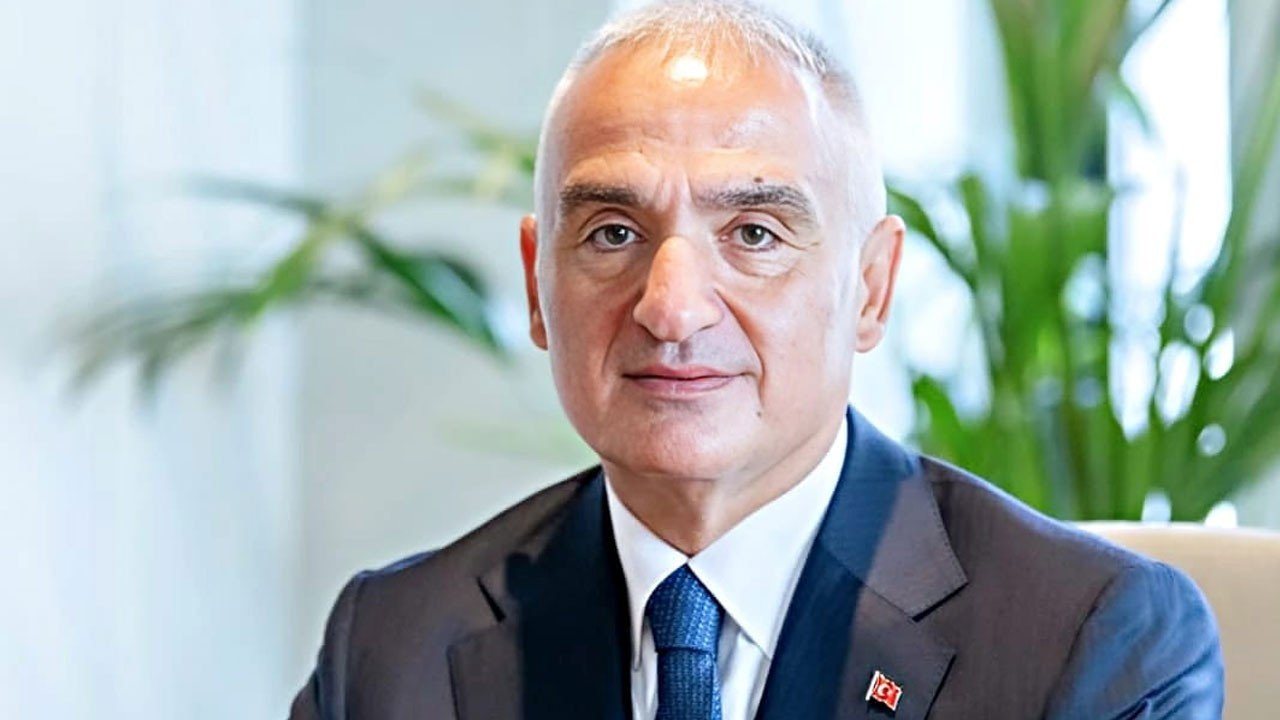 Bakan Ersoy: Turizmi 81 ile ve dört mevsime yayacağız